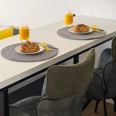 아파트 San-studio 두기라트